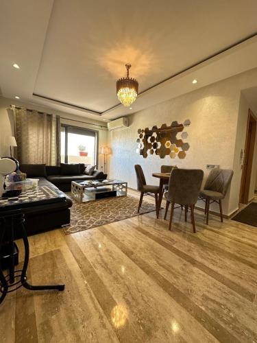 CHIC & COZY appartement très calme — 4-Star Luxury Hotel in Casablanca, Morocco