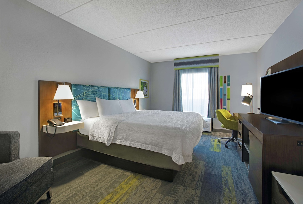 Hampton Inn & Suites Augusta West - photo 16