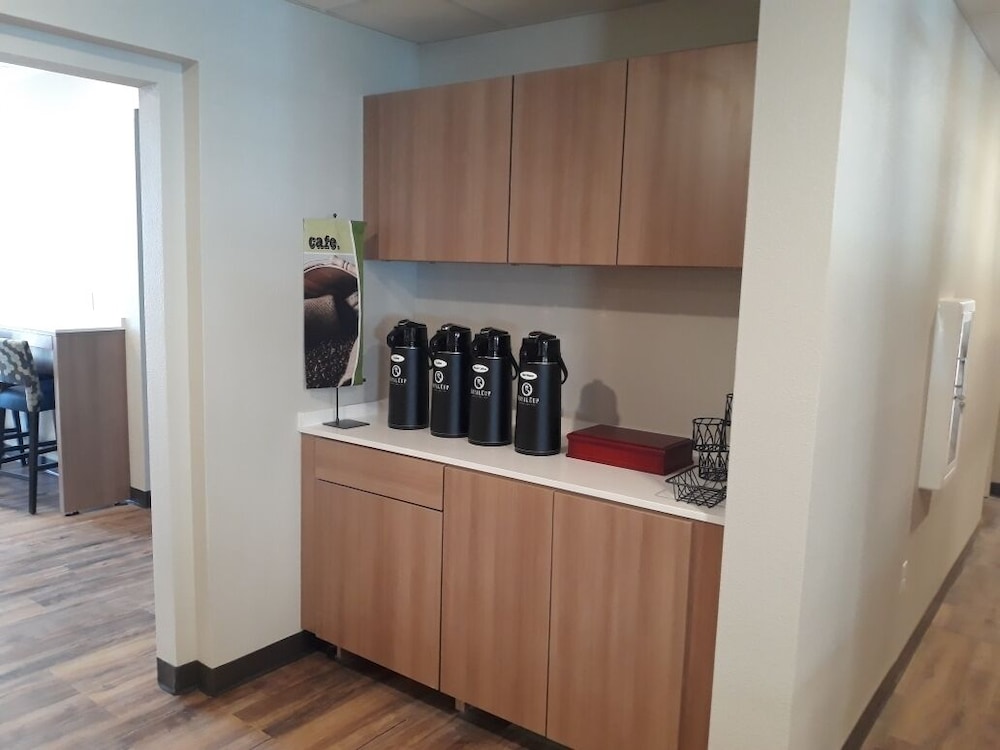 Microtel Inn & Suites by Wyndham Woodland Park - photo 23