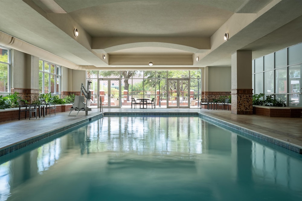 Embassy Suites by Hilton Charleston Airport Convention Ctr - photo 31