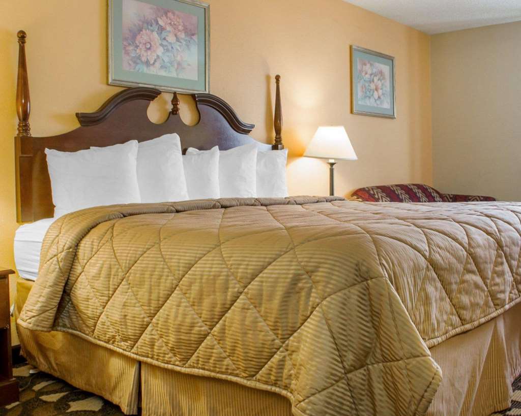 Quality Inn Broken Arrow Tulsa - photo 17