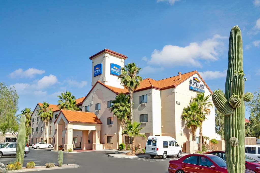Baymont by Wyndham Tucson Airport in Tucson, United States