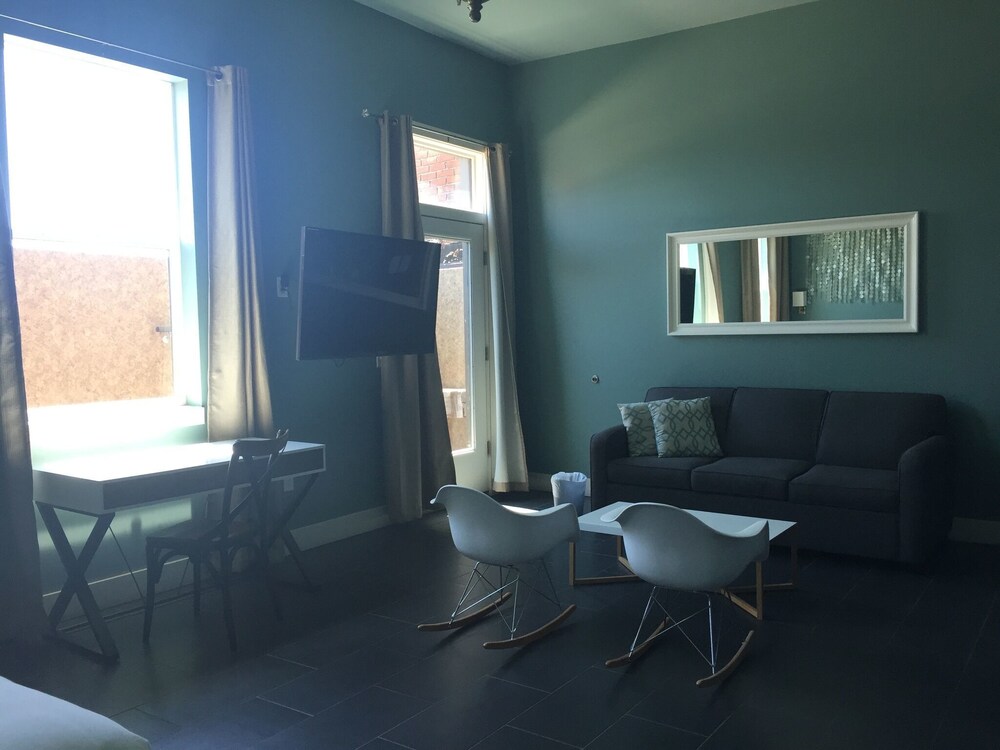 Hotel Kilbourne Downtown Sandusky - photo 15