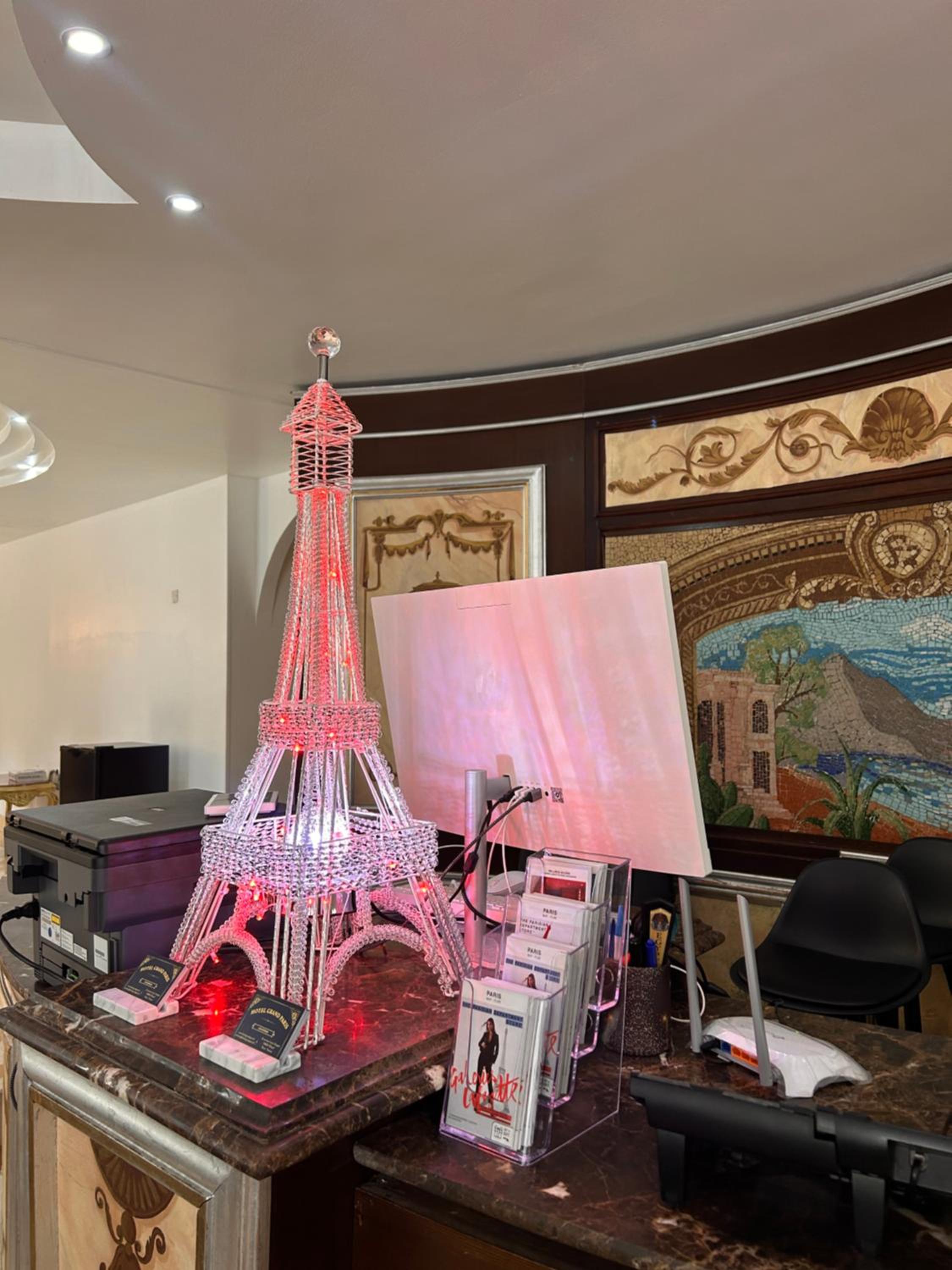 Hotel Grand Paris in Villejuif, France