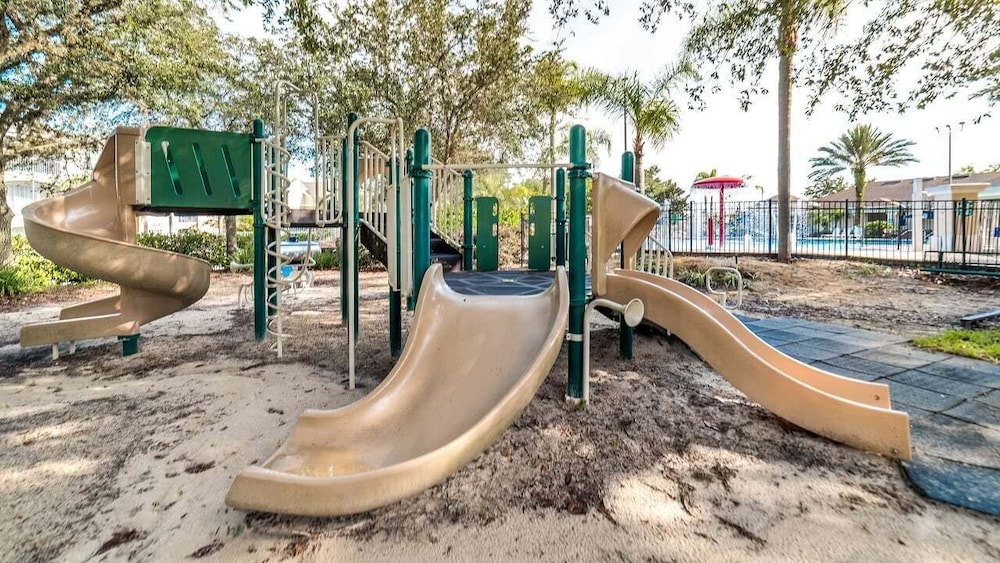 8104 fan Palm way - photo 37