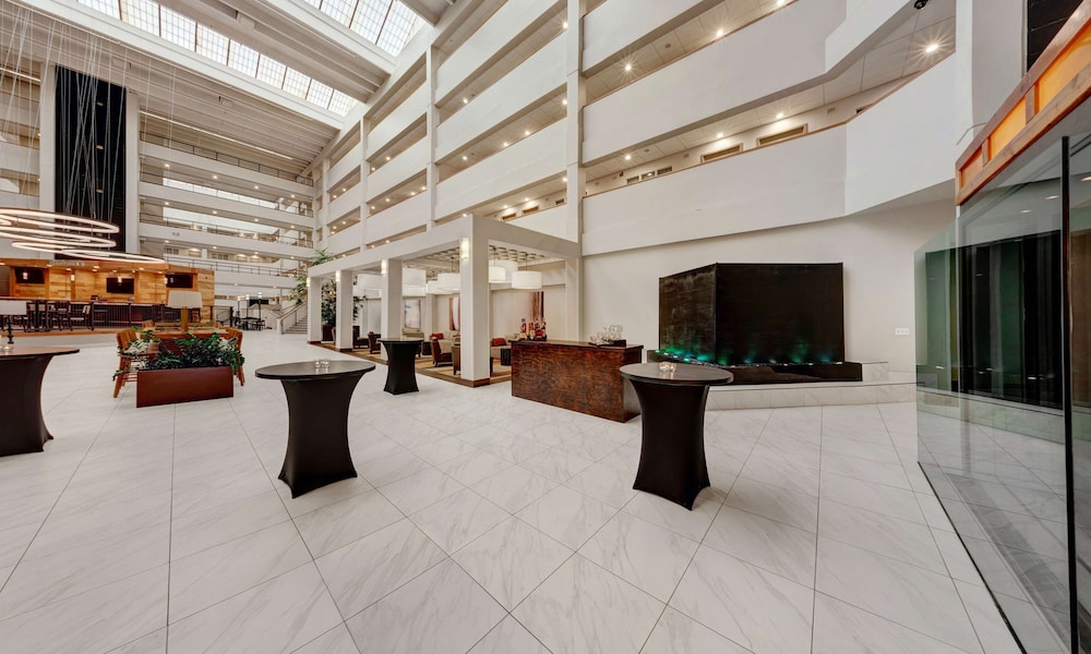 Embassy Suites by Hilton Milwaukee Brookfield - photo 56