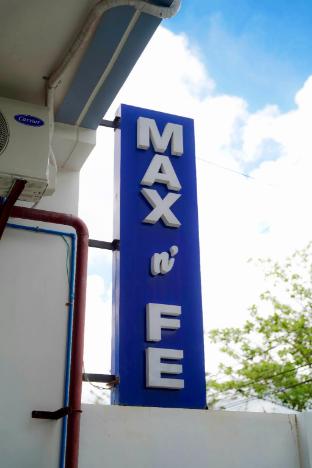 Max n Fe — hotel in Iriga City