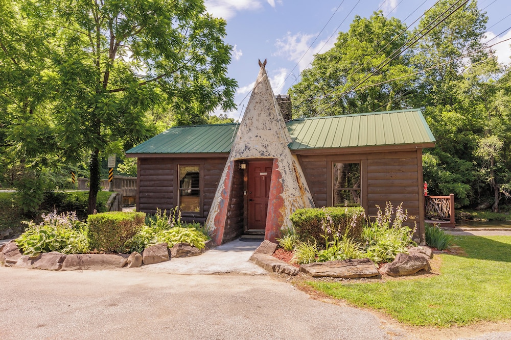 Qualla Cabins and Motel Cherokee near Casino - photo 8