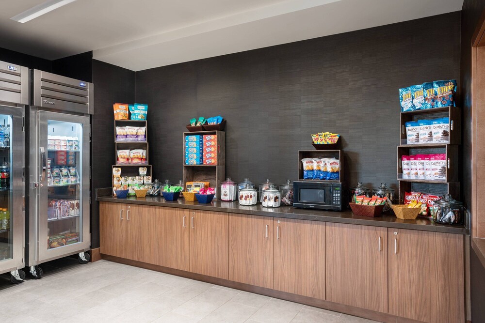 Courtyard by Marriott Loveland Fort Collins - photo 29