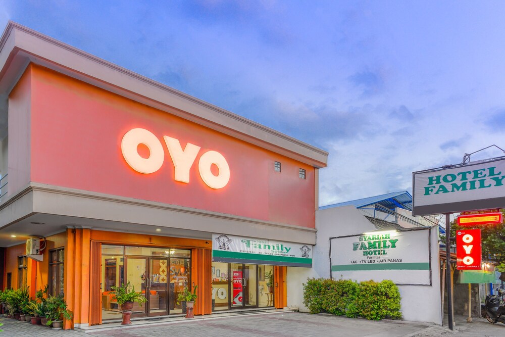 OYO 398 Hotel Family Syariah 2 - carbon neutral hotel in Sewon