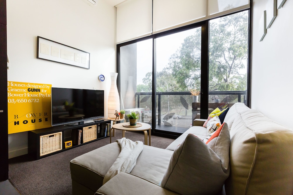 George 1Bdr North Melbourne Apartment — 4-Star Luxury Hotel in North Melbourne, Australia