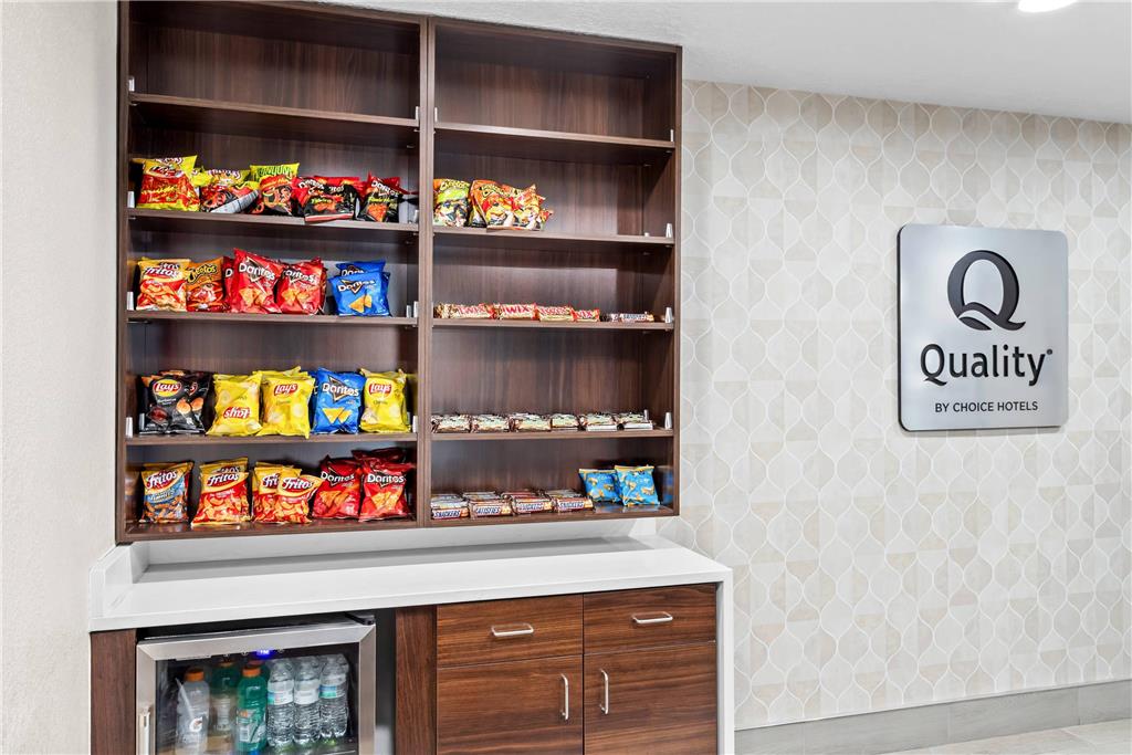 Quality Inn & Suites Albuquerque - photo 37