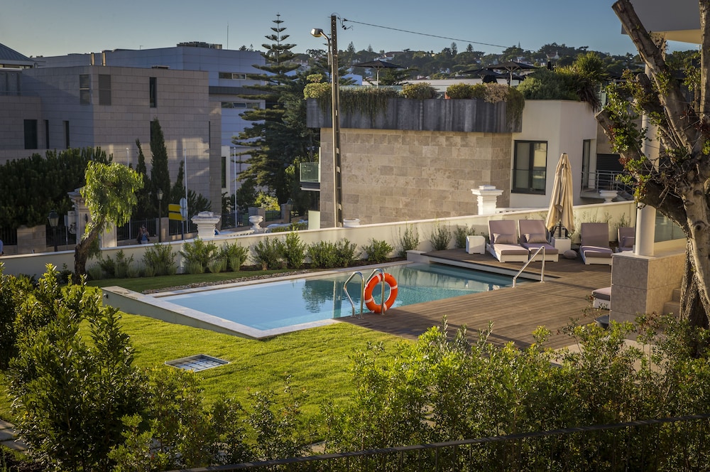 Somewhere Estoril Guesthouse — 4-Star Luxury Hotel in Cascais, Portugal