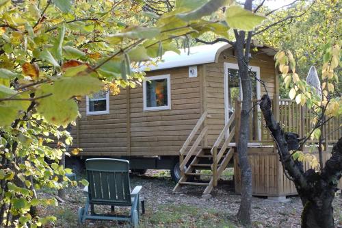 La Drugère Gites et Roulottes in Nyons, France