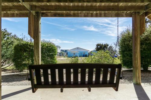 Pelican Palace by Oak Island Accommodations - photo 4