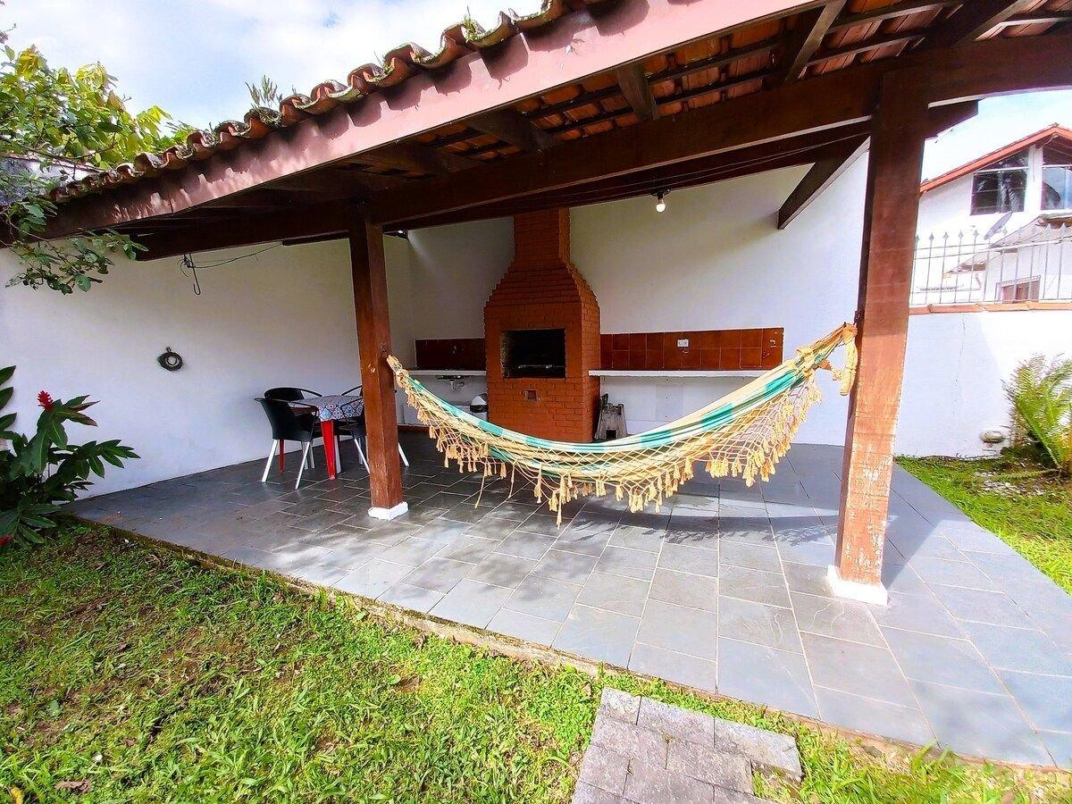Casa Jardim com 5 quartos em Ubatuba — 4-Star Luxury Hotel in Ubatuba, Brasil