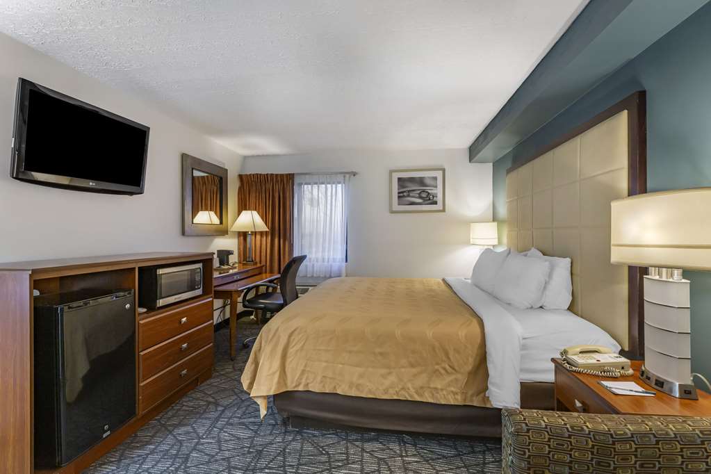 Quality Inn Austintown Youngstown West - photo 14