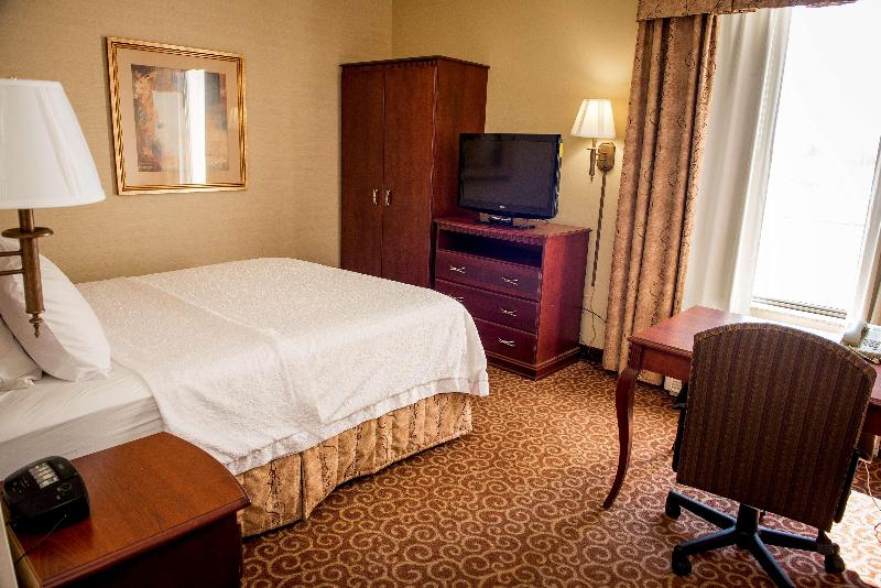 Hampton Inn Plover Stevens Point - photo 44