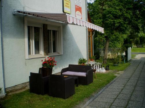 Tarr Apartmanok — hotel in Keszthely