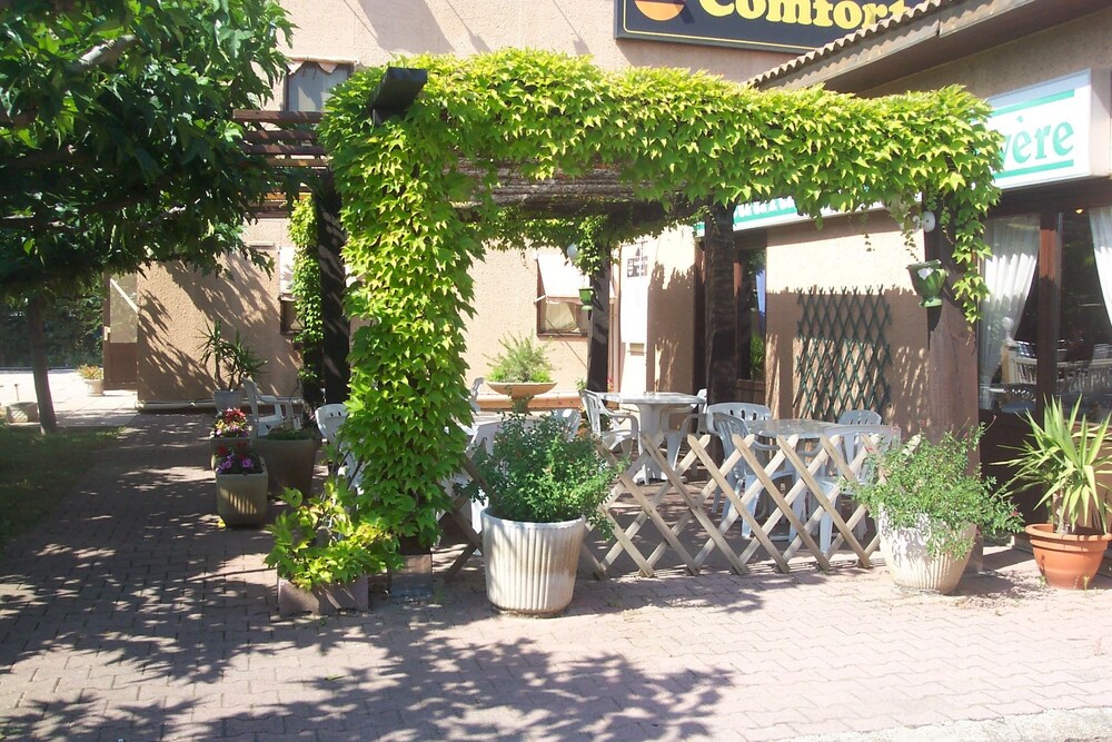 Hôtel du Soleil Bleu in Istres, France