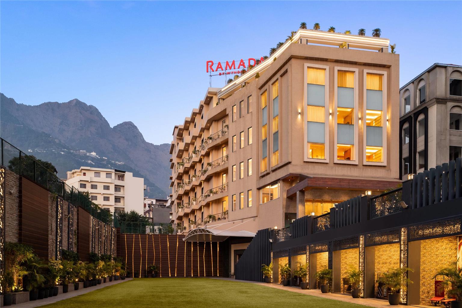 Ramada by Wyndham Katra Station Road in Riasi, India