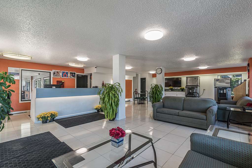 Motel 6 Albany NY Airport - photo 28