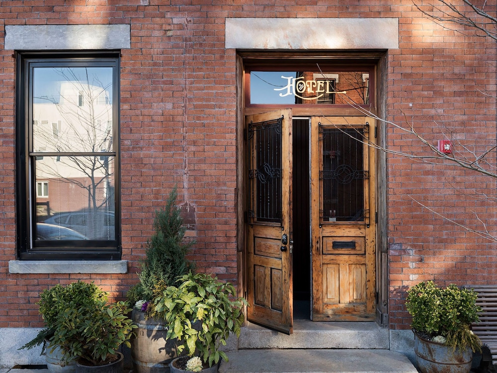 Wm. Mulherin’s Sons Hotel in Philadelphia, United States