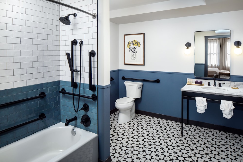 Hotel Indigo Omaha Downtown by IHG - photo 32