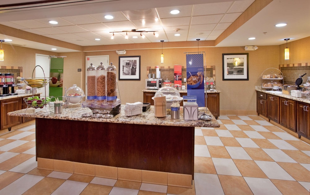 Hampton Inn & Suites Aberdeen - photo 18