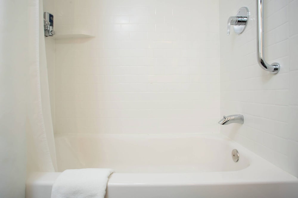 Four Points by Sheraton Eastham Cape Cod - photo 57
