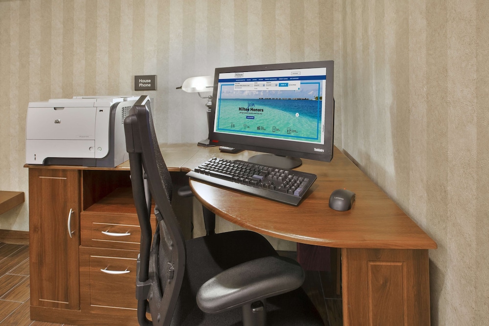 Hampton Inn Pittsburgh Area Beaver Valley CenterTownship - photo 21
