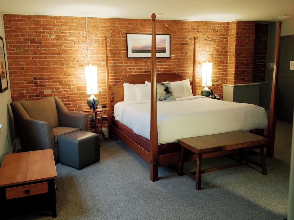 Lancaster Arts Hotel - photo 11