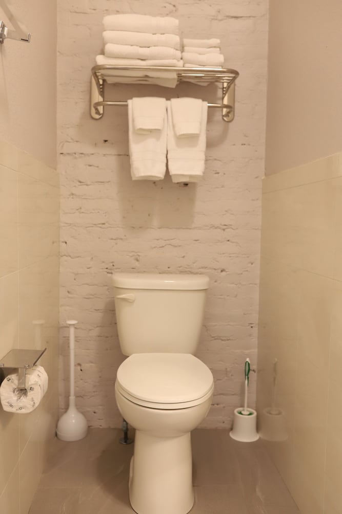 Cornerstone Inn - photo 27