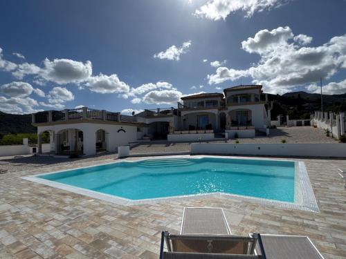 Budoni residence Lutturai 3 — 4-Star Luxury Hotel in Budoni, Italy