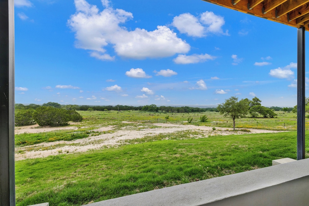 The Bentley Hotel Marilyn Monroe Room Hill Country View - photo 19