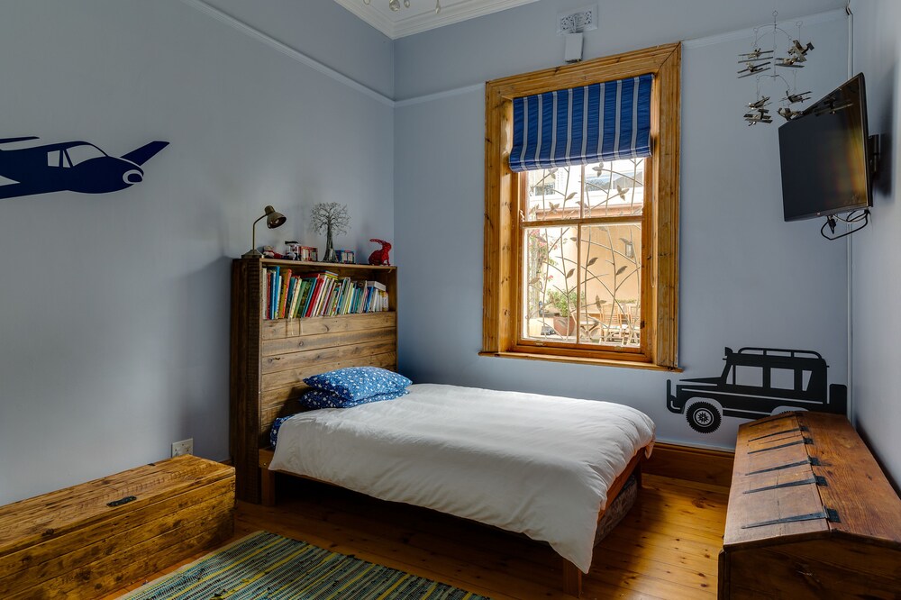 Childrens Theme Room