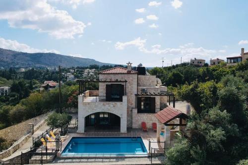Villa Anais Charming Stone House — 4-Star Luxury Hotel in Chania, Greece