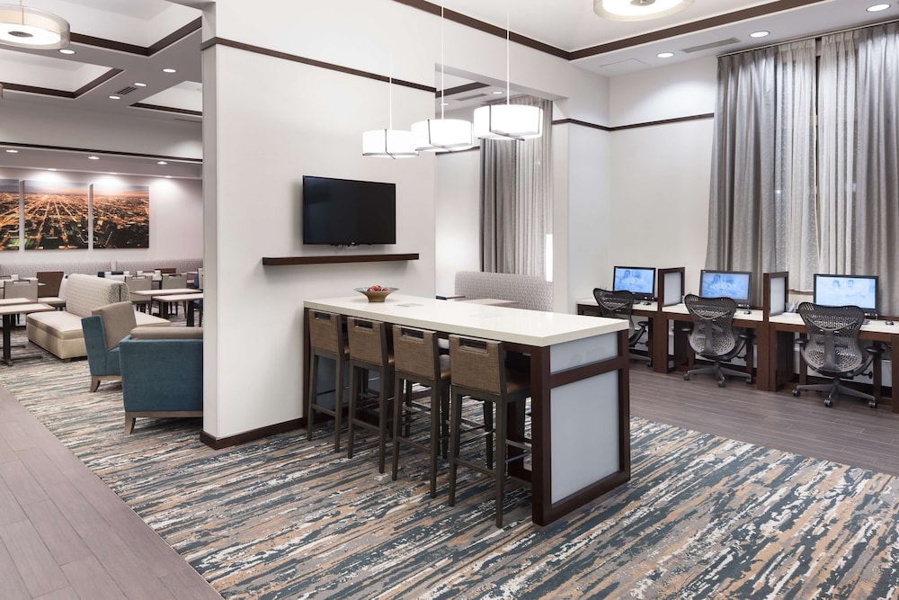 Hampton Inn & Suites Chicago North Shore Skokie - photo 7