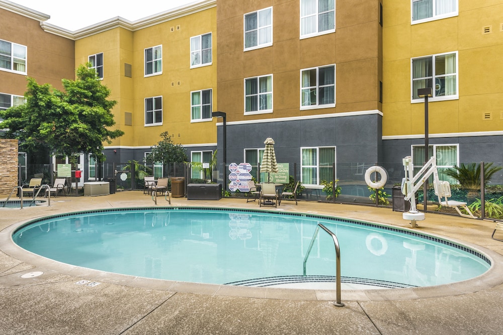 Homewood Suites by Hilton Carlsbad North San Diego County - photo 30