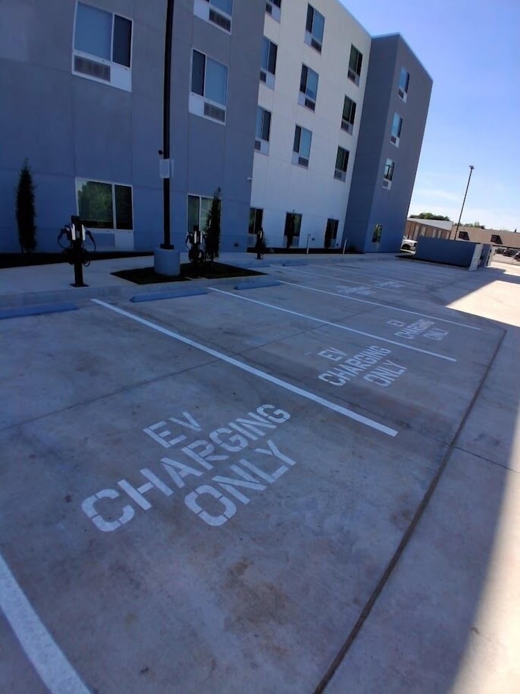TownePlace Suites by Marriott Midwest City - photo 31