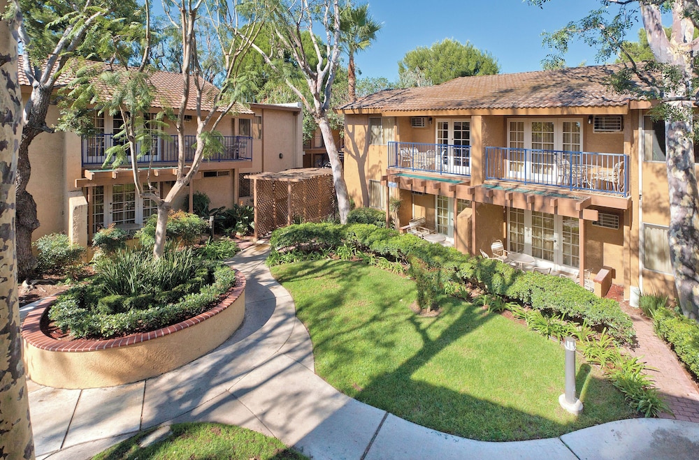 Dolphins Cove Resort Extra Holidays