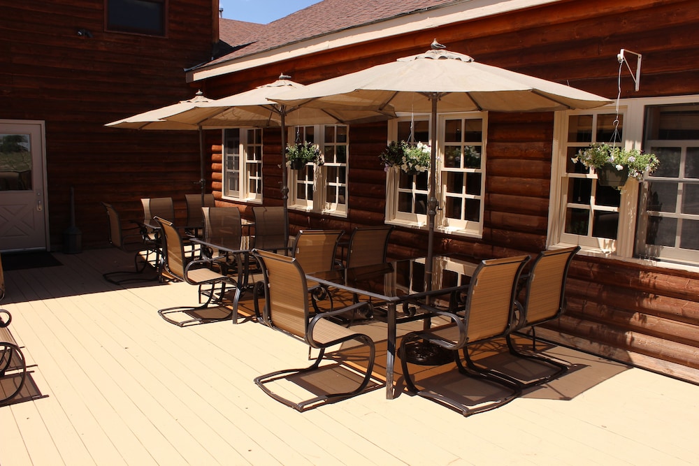 Old Corral Hotel & Steakhouse - photo 18