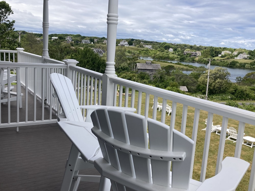 Payne's Harbor View Inn - photo 27