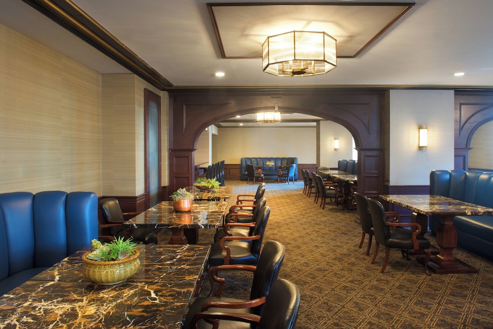 Marriott Syracuse Downtown - photo 29