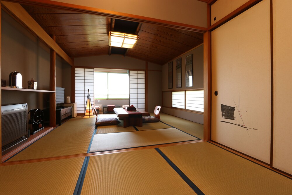 Hotel Minami Kaikisen in Ito, Japan