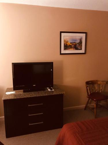 Hotel Terrace — Millinocket — photo 4