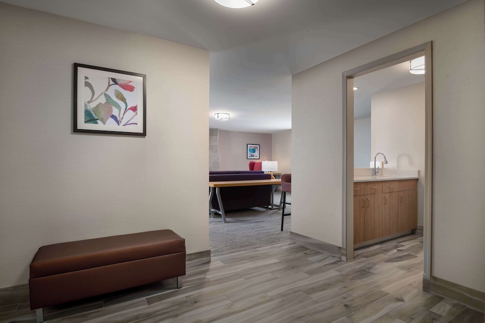 Hilton Garden Inn Great Falls - photo 34