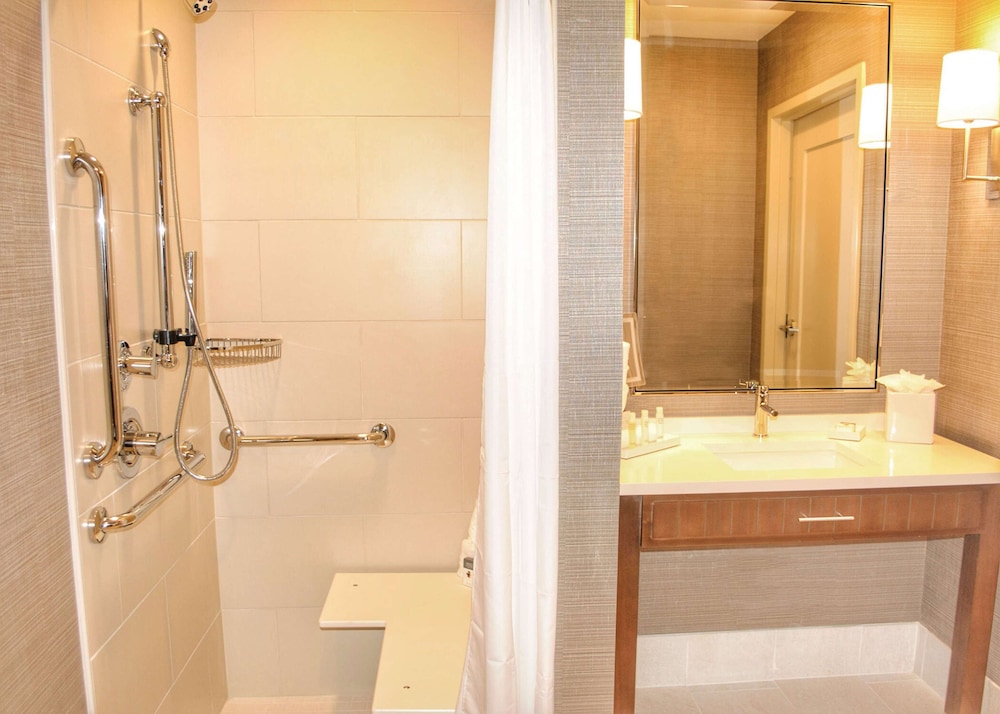 Doubletree By Hilton Reading - photo 41