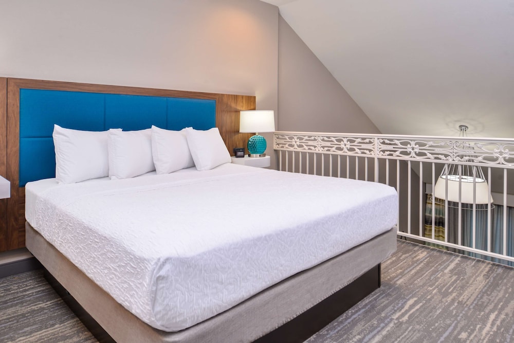 Hampton Inn & Suites Boise Spectrum - photo 18