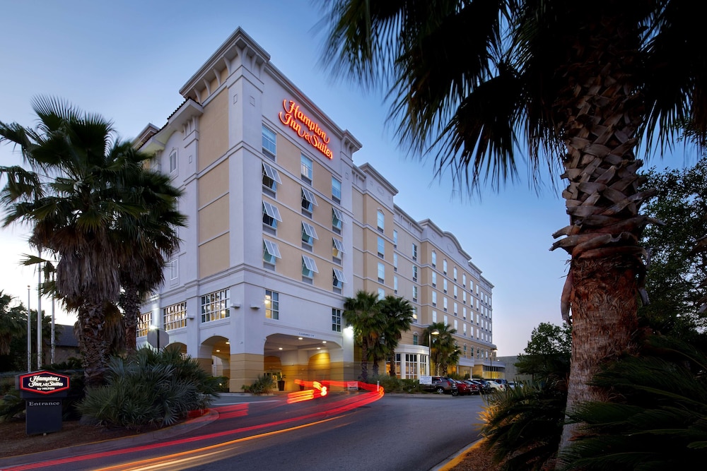 Hampton Inn & Suites Savannah Midtown - photo 28